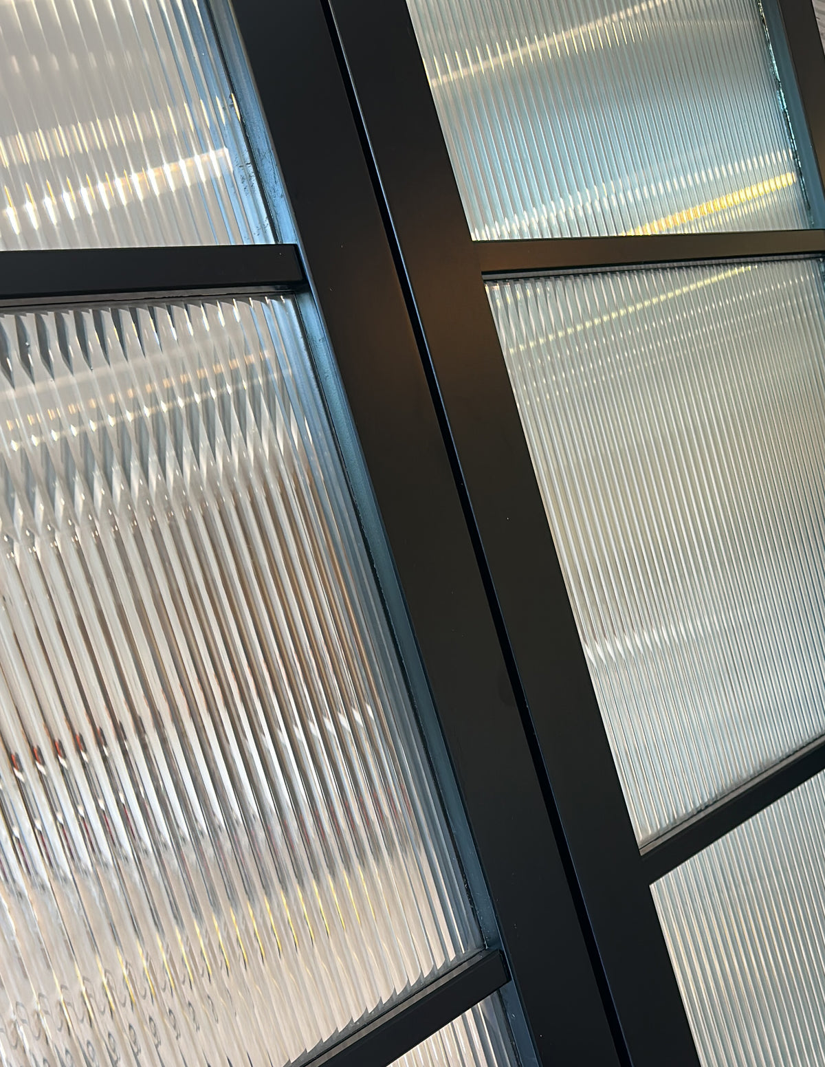 Evoke Reeded Window Film | Full Roll | 1.5m x 30m