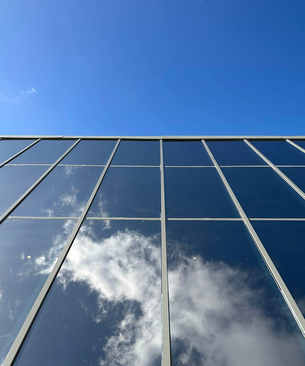 Medium Reflective Silver External - Solar Control Film