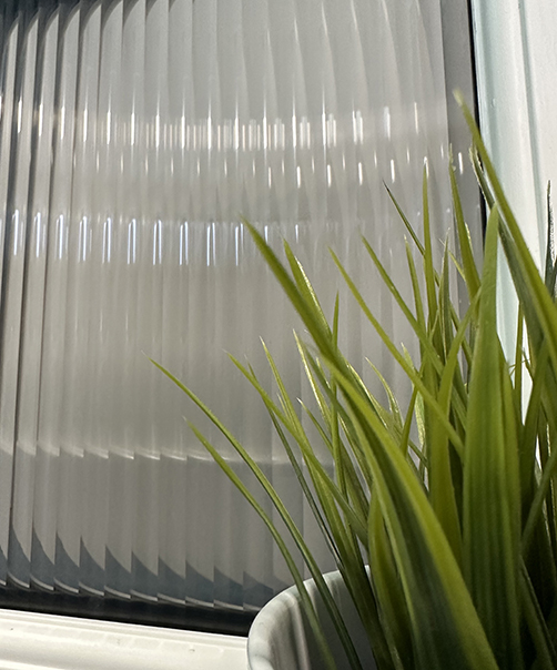 Evoke® Smoke Reeded Window Film